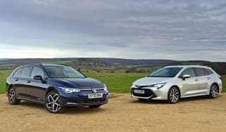 Volkswagen Golf Estate vs Toyota Corolla Touring